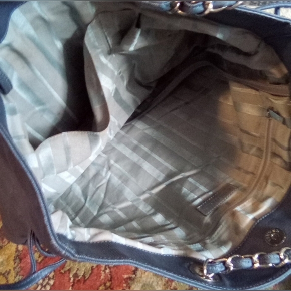 Chanel by Karl Lagerfeld, Large Bon Bon Tote Bag - Picture 7 of 15